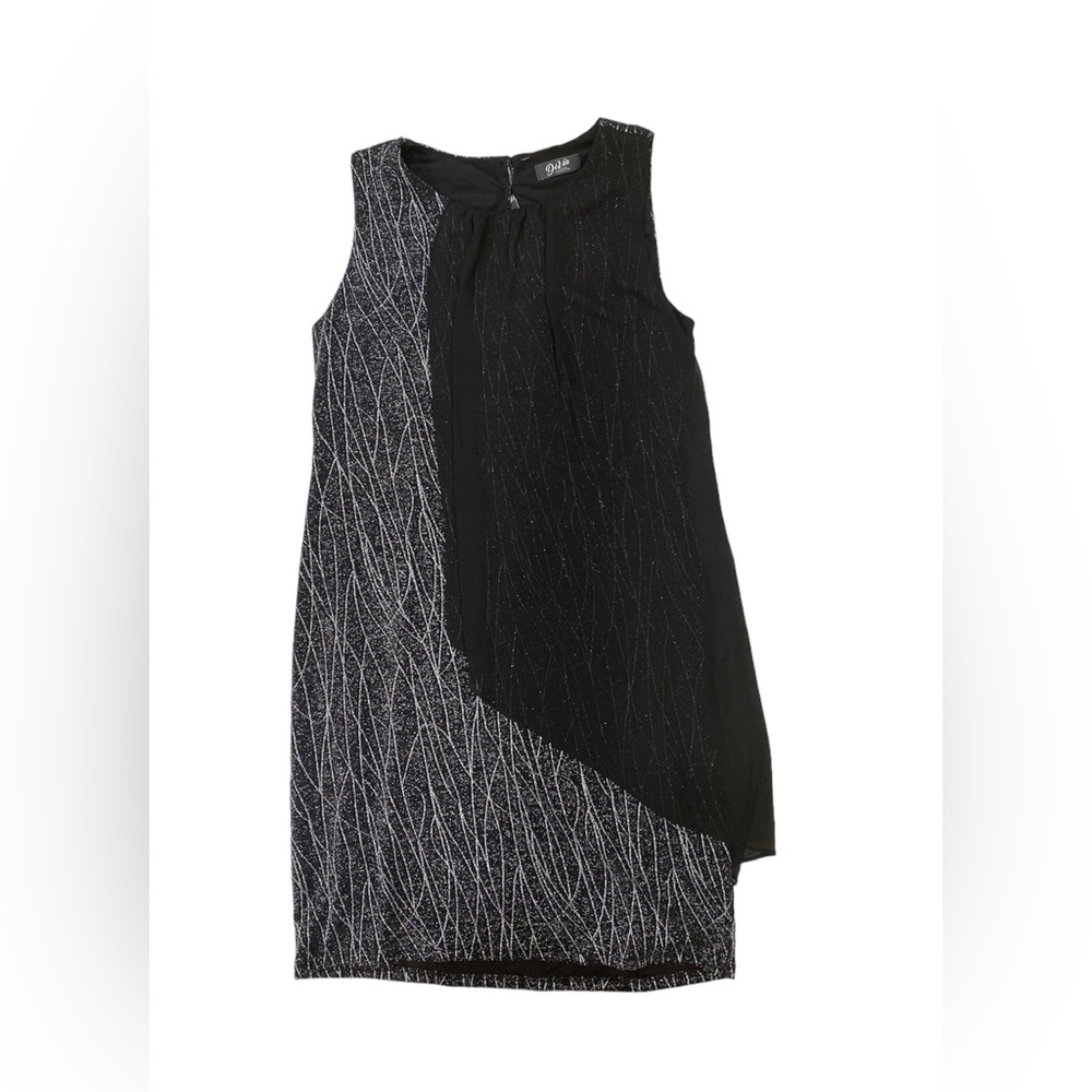 DeVia Collection Dress - Picture 2 of 5